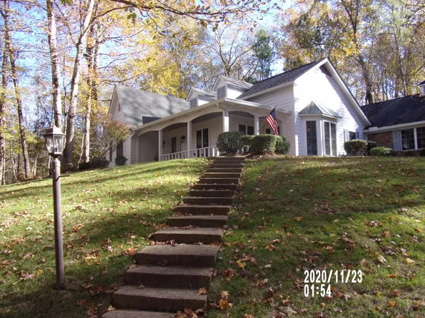 232 Brookwood Cv, Columbus, MS 39705