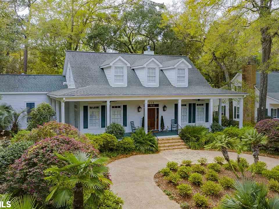 1st image of 118 Laurel Ave