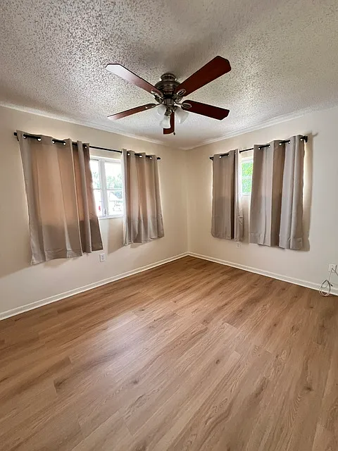 2 bed, 950 sqft, $1,200 — Photo 4