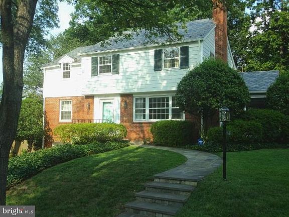 3rd image of 4907 Scarsdale Rd