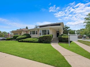 10727 Tripp Ct, Oak Lawn, IL