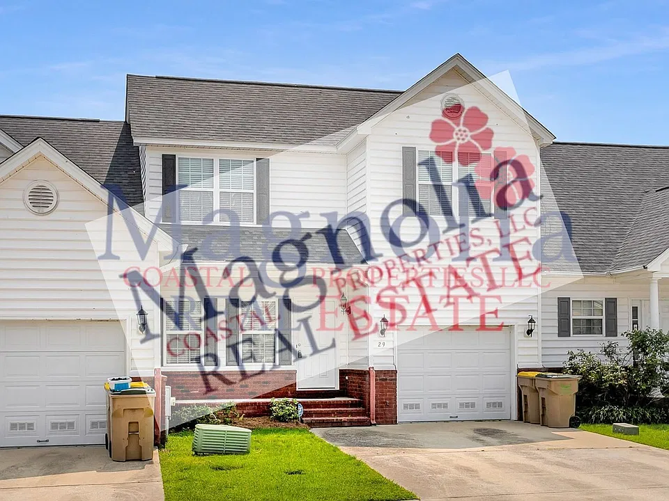 29 Cypress Ln