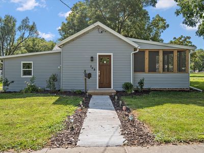 248 S Summit St, El Paso, IL, 61738