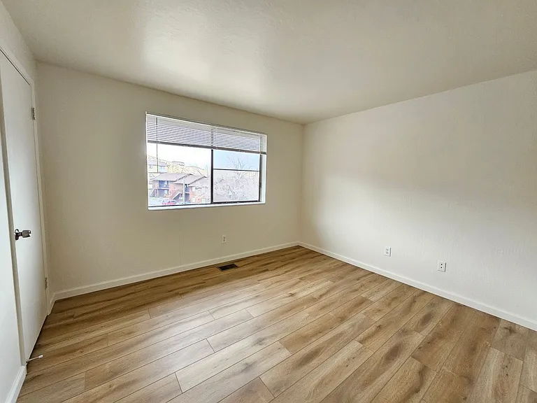 3621 Gypsum Rd — Photo 6