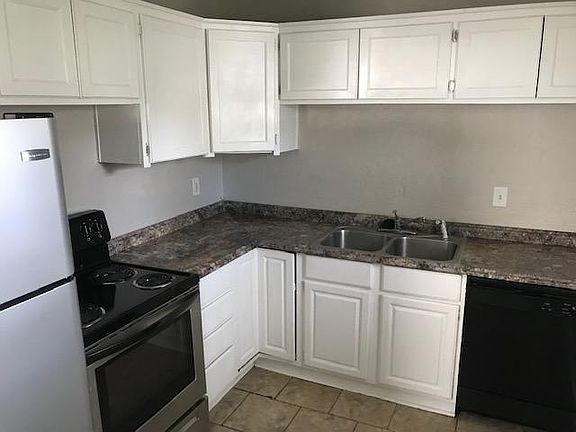 5th image of 6001 E 152nd Ter APT B