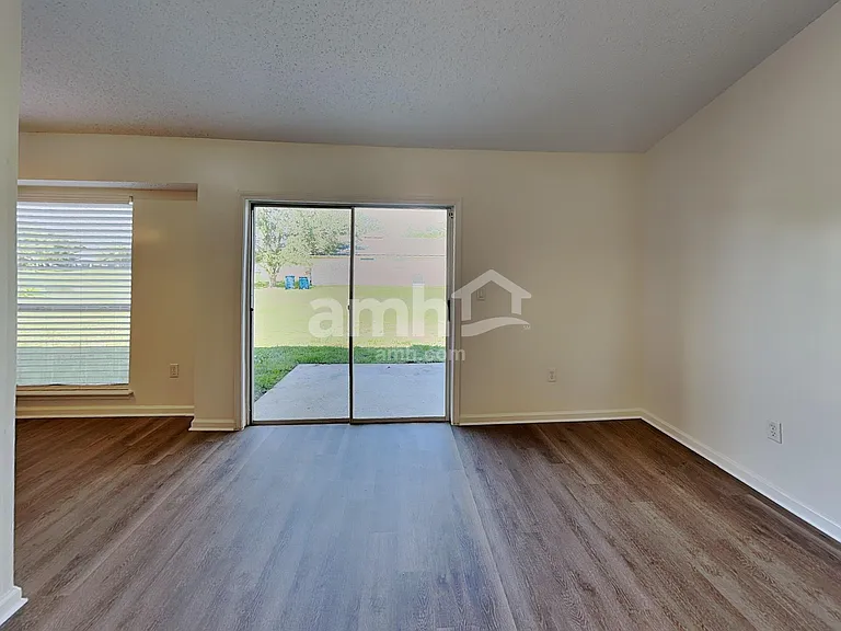 11609 W Deep Springs Dr — Photo 7
