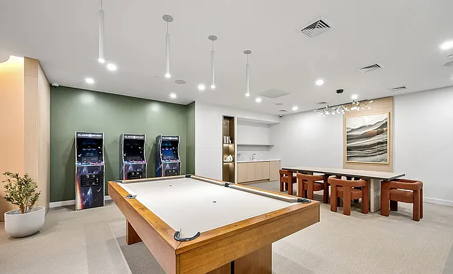 Rented by The KCI Group | media 34