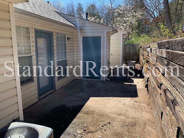 2nd image of 6182 Field Stone Dr