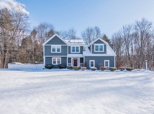 21 Country Club Ln, East Granby, CT 06026