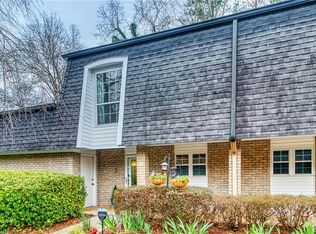5160 Chemin De Vie, Sandy Springs, GA 30342
