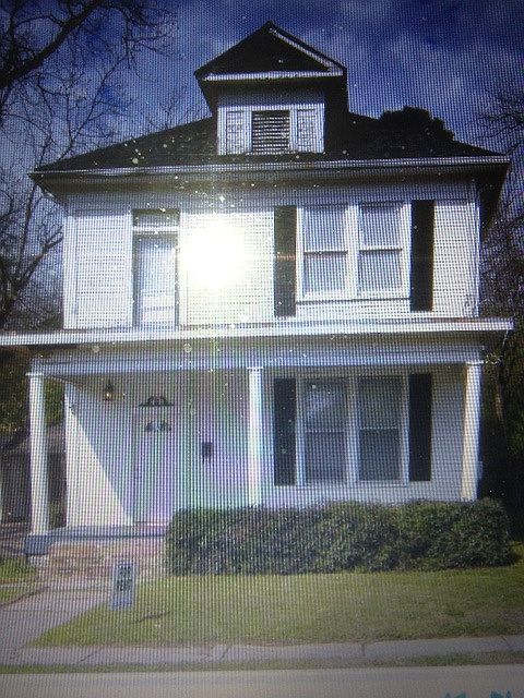1st image of 1102 Prospect St #House