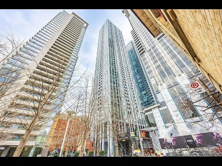 1 Yorkville Ave #3203 — Photo 1
