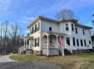 7378 Cross Lake Rd, Memphis, NY 13112