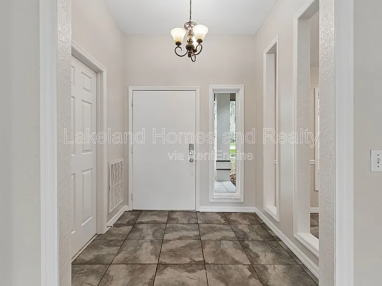 95 Woodside Dr — Photo 9