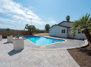 640 Meadow Grove Pl, Escondido, CA 92027