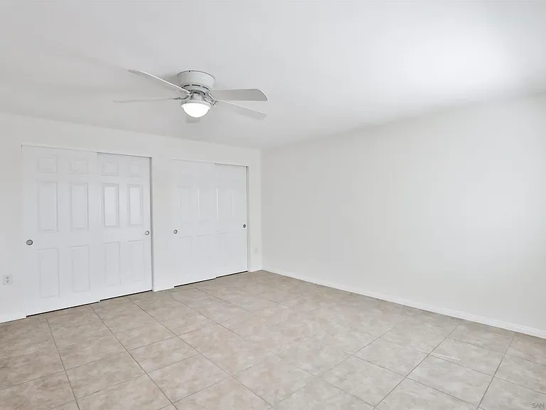 1628 Helix St — Photo 8