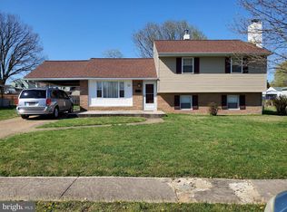 10 Andrea Rd, Newark, DE 19702