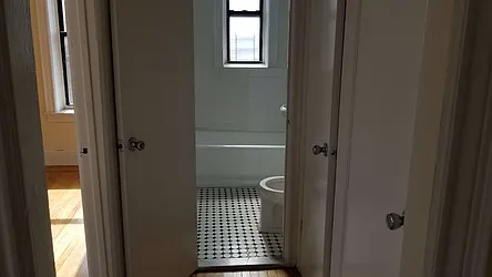 Rented by Realty Queens LLC