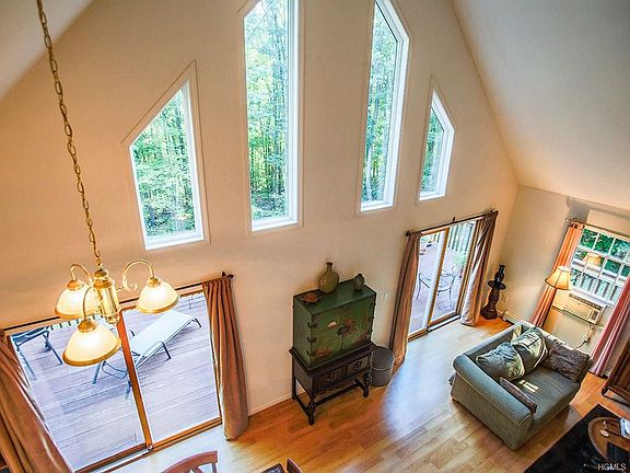 4th image of 30 Rocky Trl