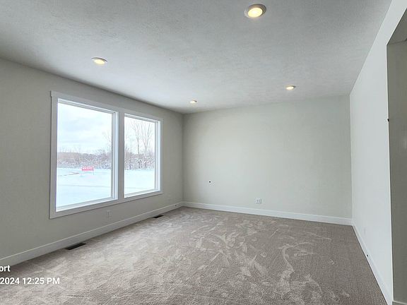 3rd image of 10728 School View Ave