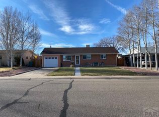 2005 Sherwood Ln, Pueblo, CO 81005