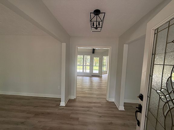 2nd image of 109 Park Ln