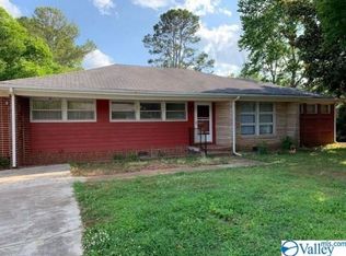 2105 Gilbreath Rd NW, Huntsville, AL 35810