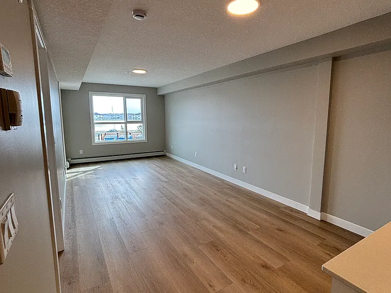 418 Tamarack Blvd NW — Photo 9