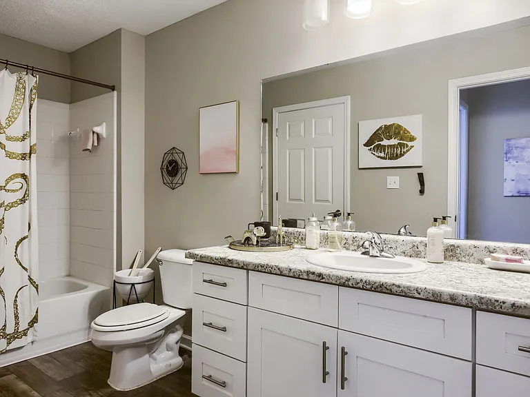 Azalea Ridge Apartments — Photo 12