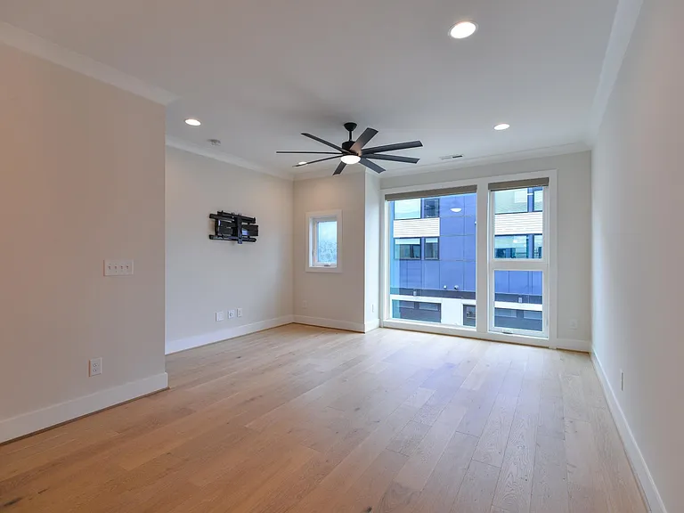 5 Seawell Ave #105 — Photo 26