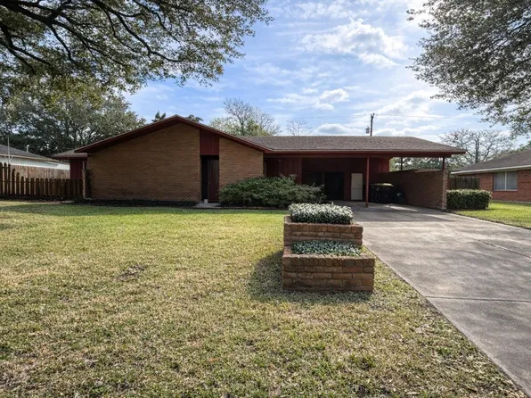 714 Frankie St, Wharton, TX 77488