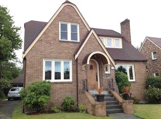 7524 12th Ave NE, Seattle, WA 98115