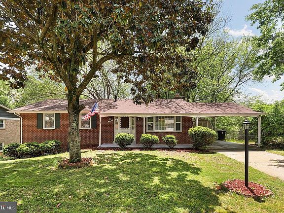 3rd image of 6205 Hellen Lee Dr