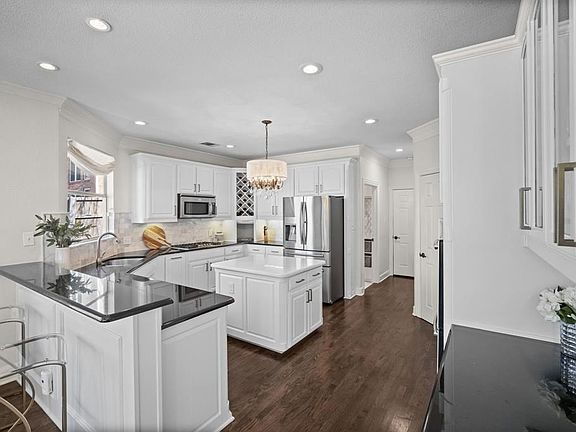 2nd image of 306 Timber Lake Dr