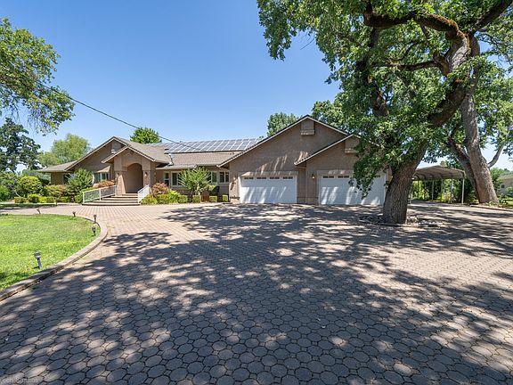 4th image of 21956 Whispering Water Ln