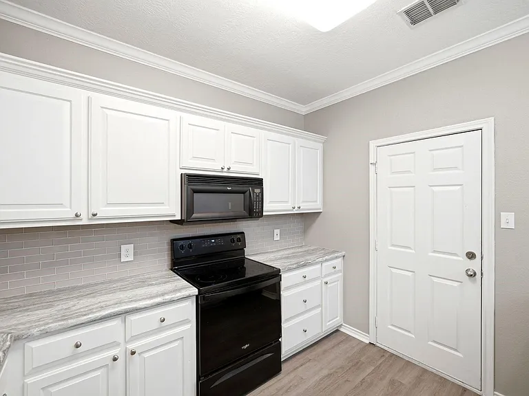 1612 Culture Ln — Photo 16