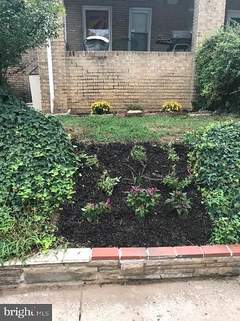 2nd image of 5827 N 6th St