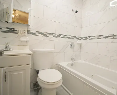 Rented by Elite NY Holdings | media 4