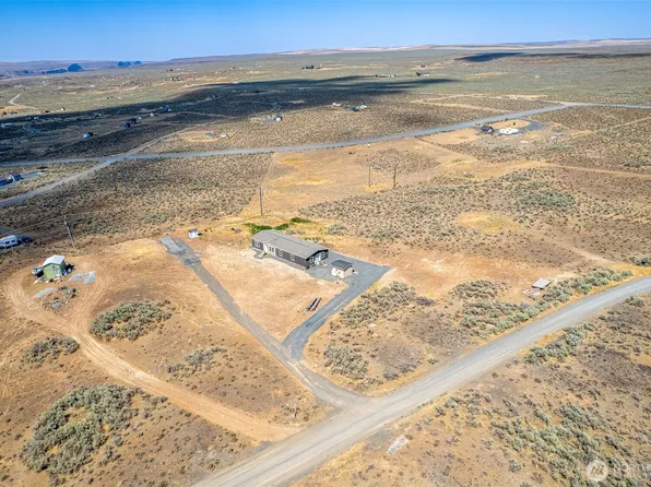 910 Canyon Trail, Ephrata, WA 98823