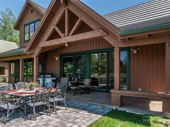 17474 Canoe Camp Dr, Bend, OR 97707