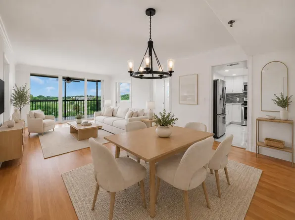 5280 NW 2nd Avenue #PH-15, Boca Raton, FL 33487