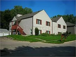 Viking Drive Condominiums — Photo 2