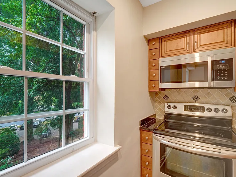 1315 N Ode St #704 — Photo 18