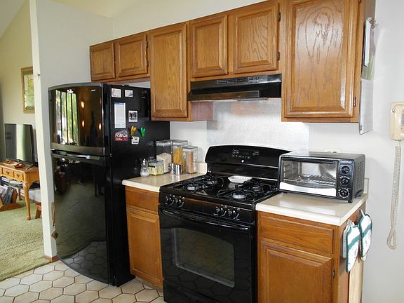 5th image of 9805 W Marguerite Ln
