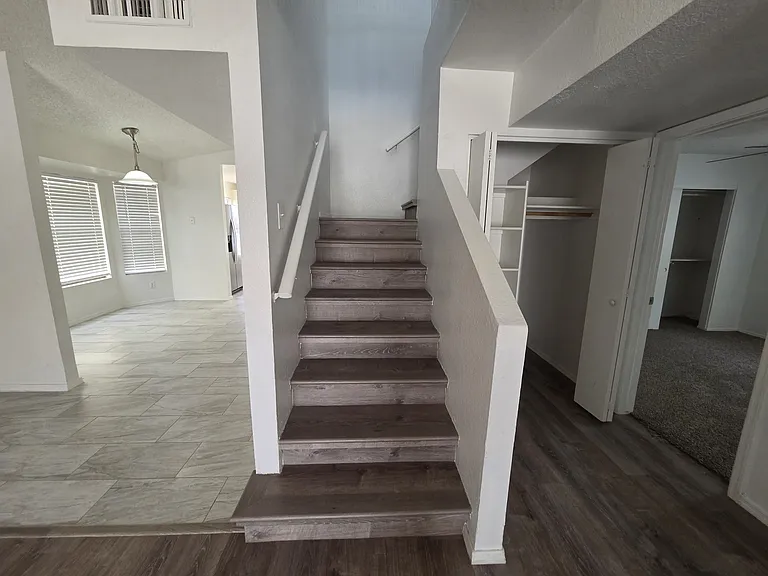 8728 W John Cabot Rd — Photo 18
