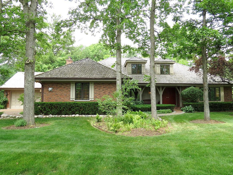 1st image of 48 Dukes Ln