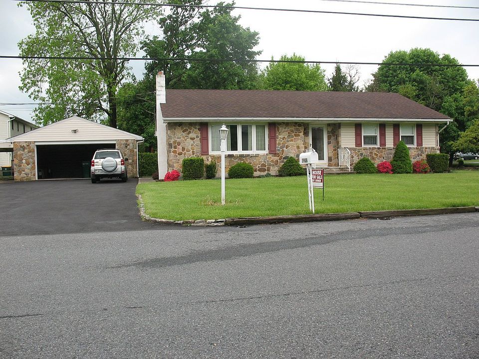 1st image of 3908 Camden St