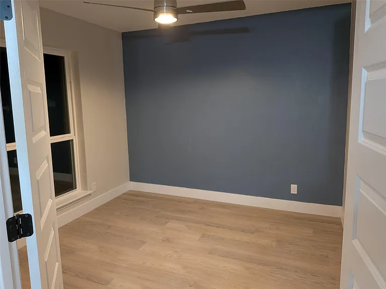 9705 Marlborough Dr — Photo 10