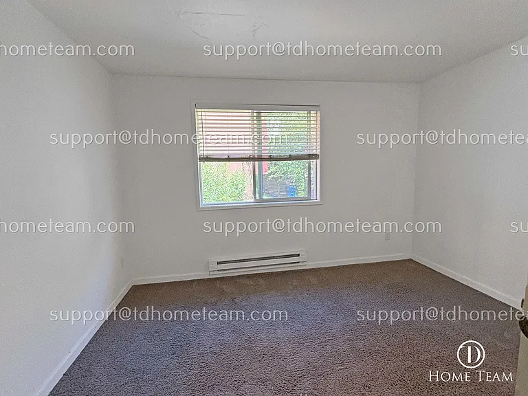 1916 E Fir St #5 — Photo 7