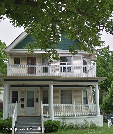 1st image of 1106 E Clarke St Uppr 2